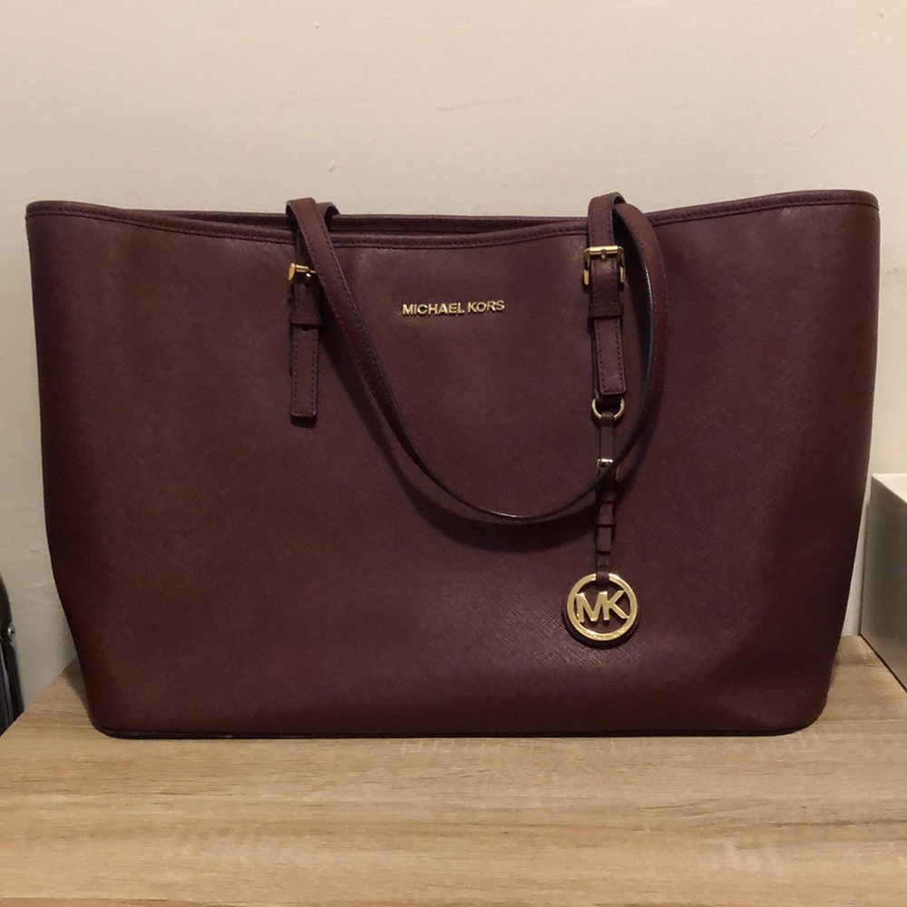 Michael Kors Jet Set Tote